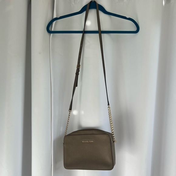 Saffiano Leather MK cross body bag - Picture 15 of 16